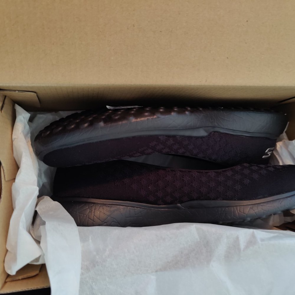 Skechers One-up microburst flats size 7